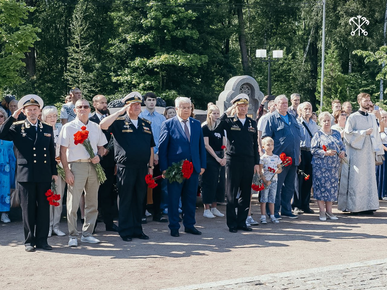 санкт петербург серафимовское кладбище