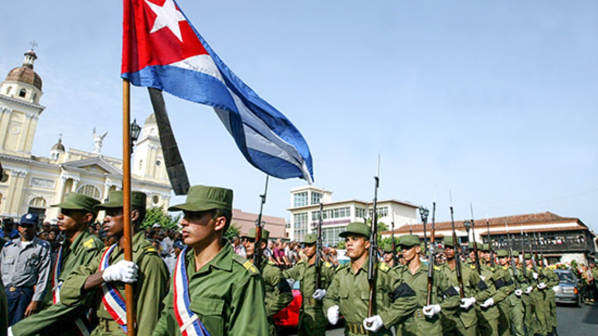 Кубинские военные. Куба армия. Куба войска. Кубинские войска. Вооружённые силы Кубы.