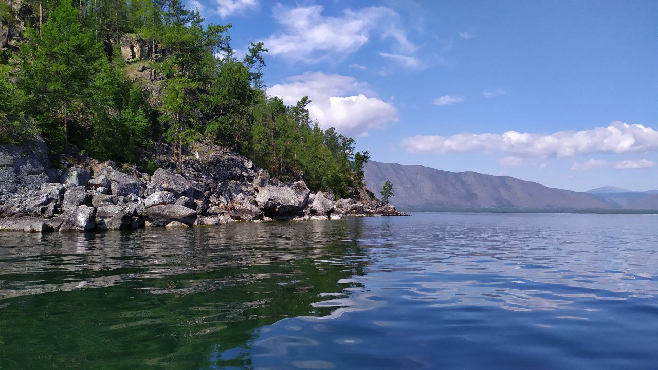 Остров Хакусы на Байкале