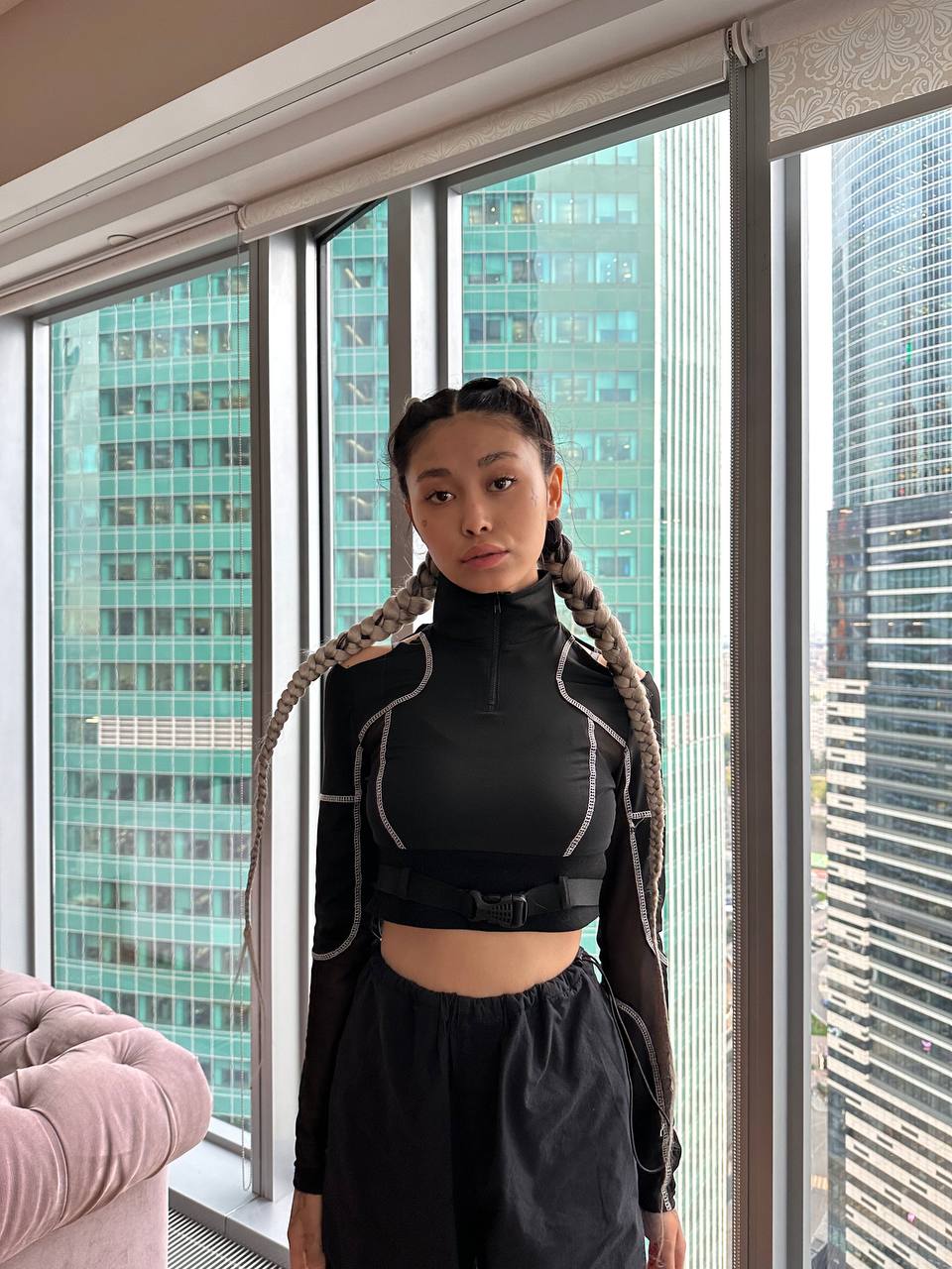 3d цветок tender s. 5087s shine through. 5087s shine through. 3d цветок tender l. Блестящие колготки с высокой талией.