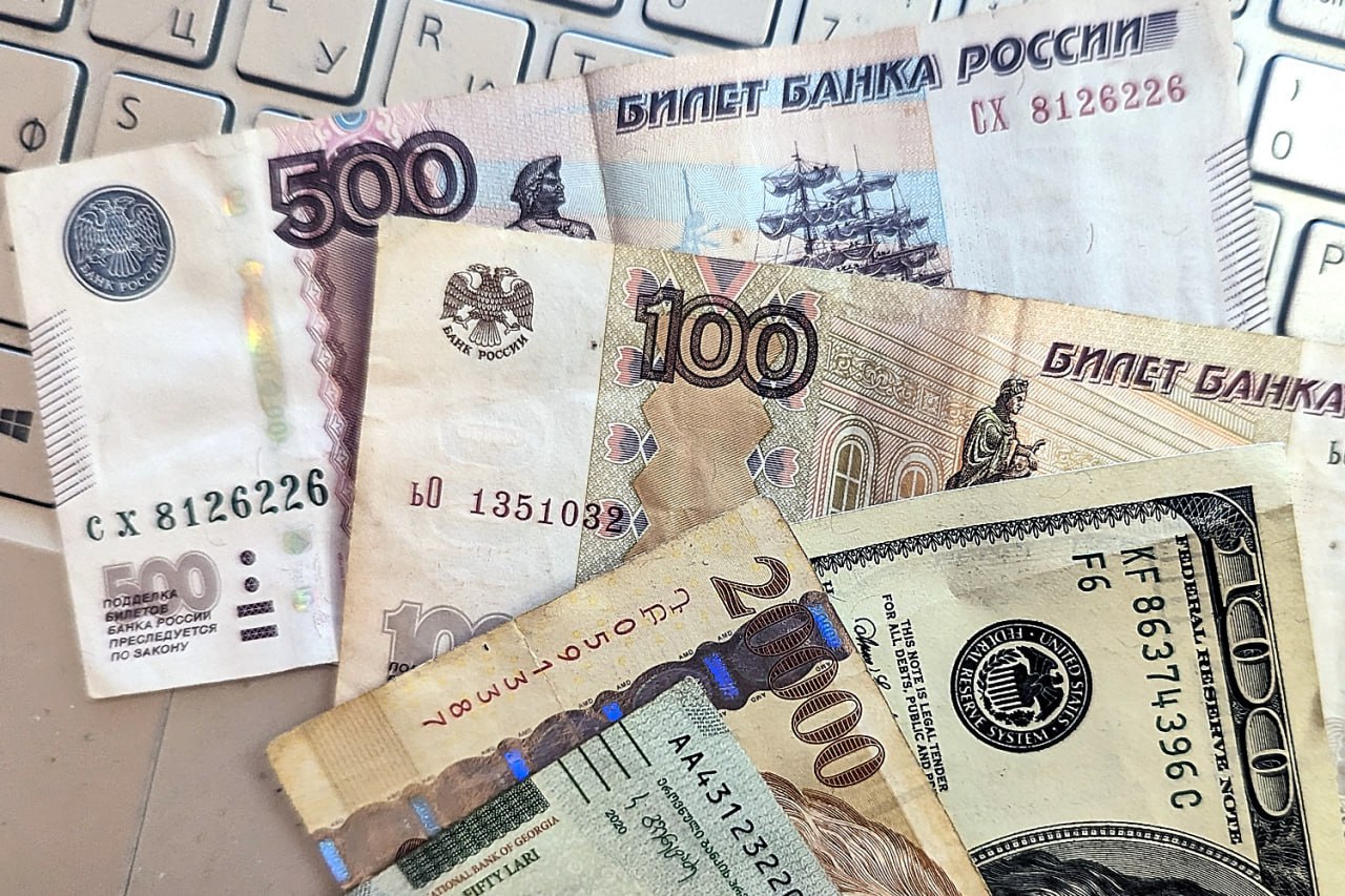 1 млн руб на бумаге. Обвал рубля