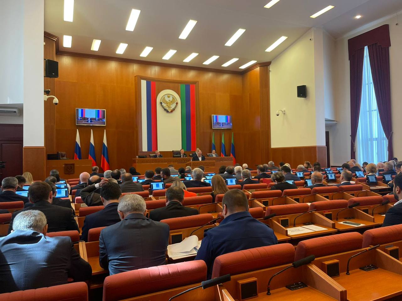 Закон рд. Народное собрание Республики Дагестан. Парламент Дагестана. Дагестан государственные органы. Законодательный орган власти Дагестана