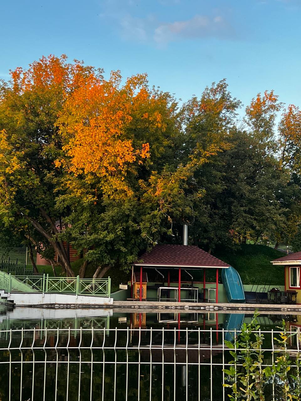 liinaliis enticing farewell